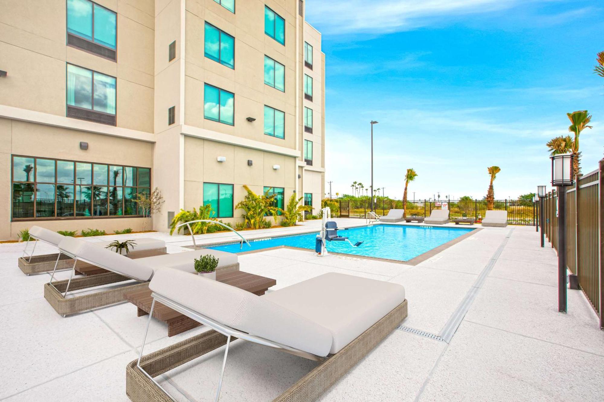 Hilton Garden Inn Harlingen Convention Center, Tx Eksteriør billede